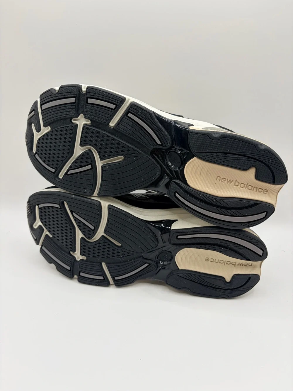 New Balance 2010 Lace Black, Gray & Cream Retro Running Sneakers